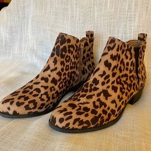 SO Cheetah Print Ankle Boots